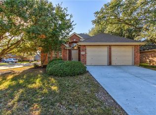 2901 Raven Cir, Flower Mound, TX 75022
