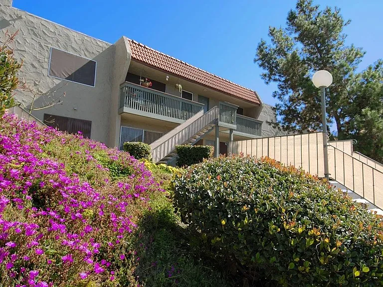 Summit Creek Apartments — Photo 45