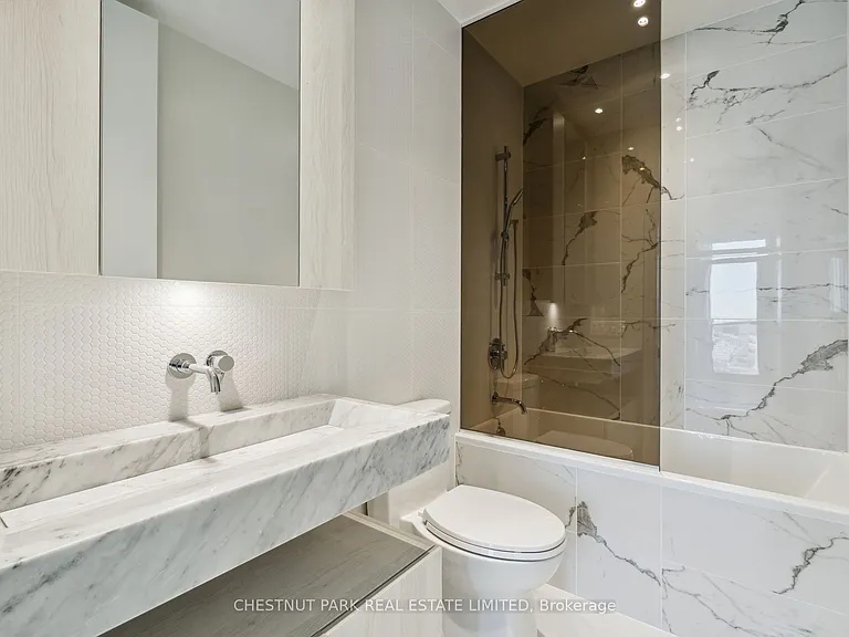 11 Yorkville Ave #4302 — Photo 23