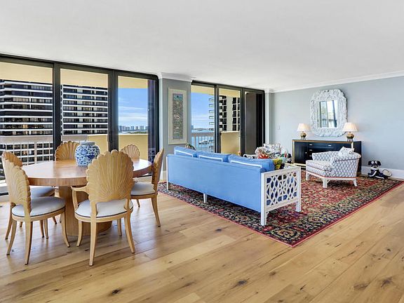 4th image of 108 Lakeshore Dr APT 1240