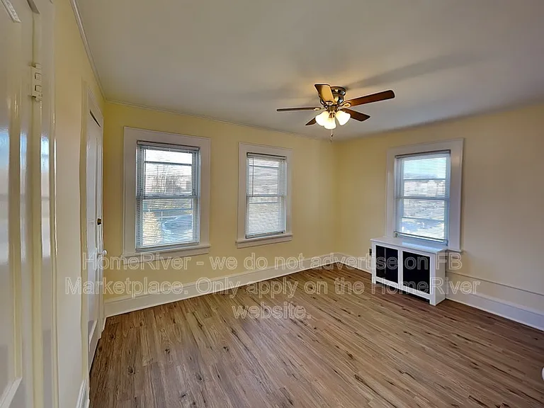 289 Hilton Ave — Photo 15