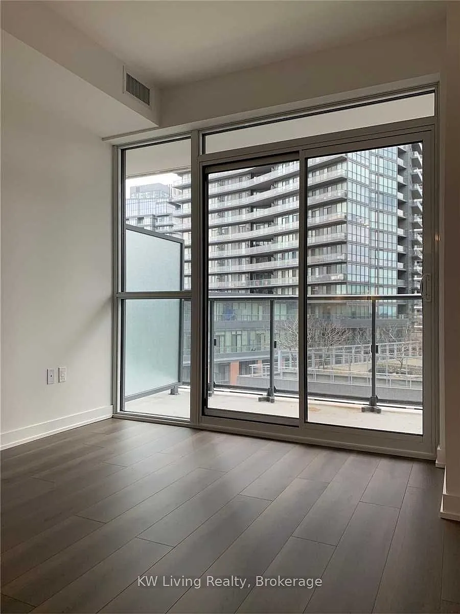 Building Photo - 38 Iannuzzi St #909