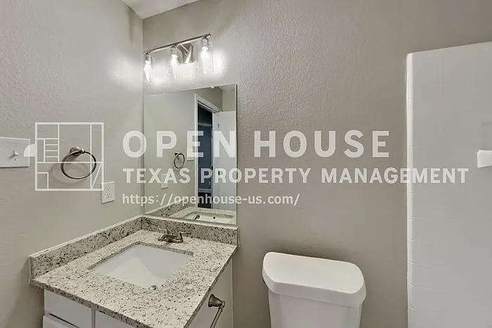 924 Rock Dove Cir — Photo 25