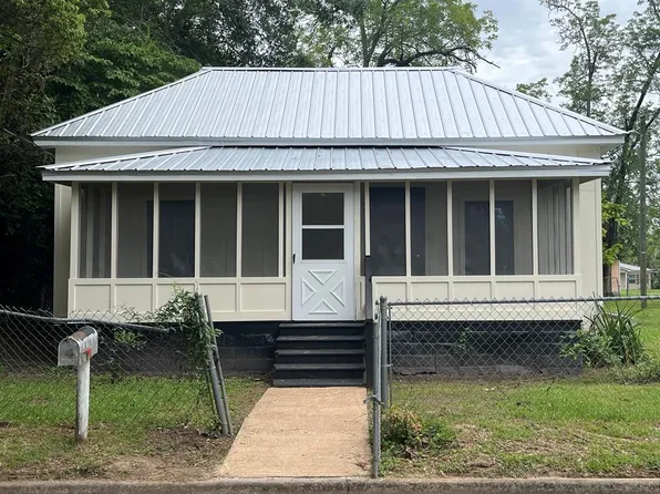102 2nd Ave, Thomasville, GA 31792
