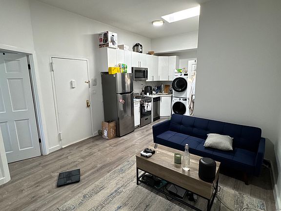 4th image of 449 W 51st St APT 4F1