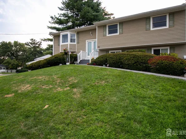 29 Tompkins Rd, East Brunswick, NJ 08816