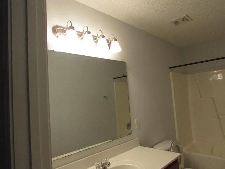 3240 Valencia Dr — Photo 5