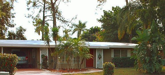 Tons of Frontage and Southern rear exposure giving spectacular light and flow 