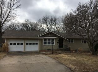4301 NE 49th St, Kansas City, MO 64119