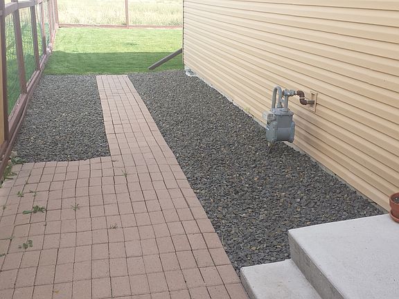 4th image of 4210 Sunny Brook Dr