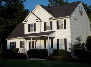 605 Raymond Dr, Clayton, NC 27527