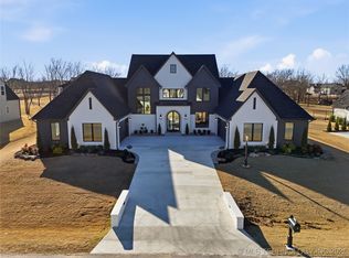 17802 E Patriot Dr, Owasso, OK 74055