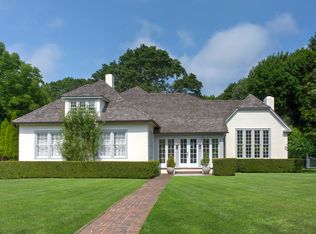 208 Main St, Sag Harbor, NY 11963