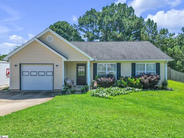 2004 Small Meadows Ct, Fountain Inn, SC 29644