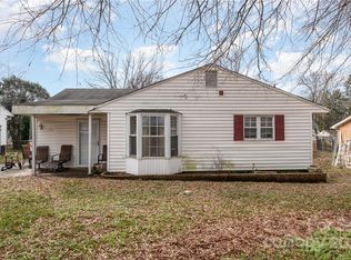 2733 Southwest Blvd, Charlotte, NC 28216