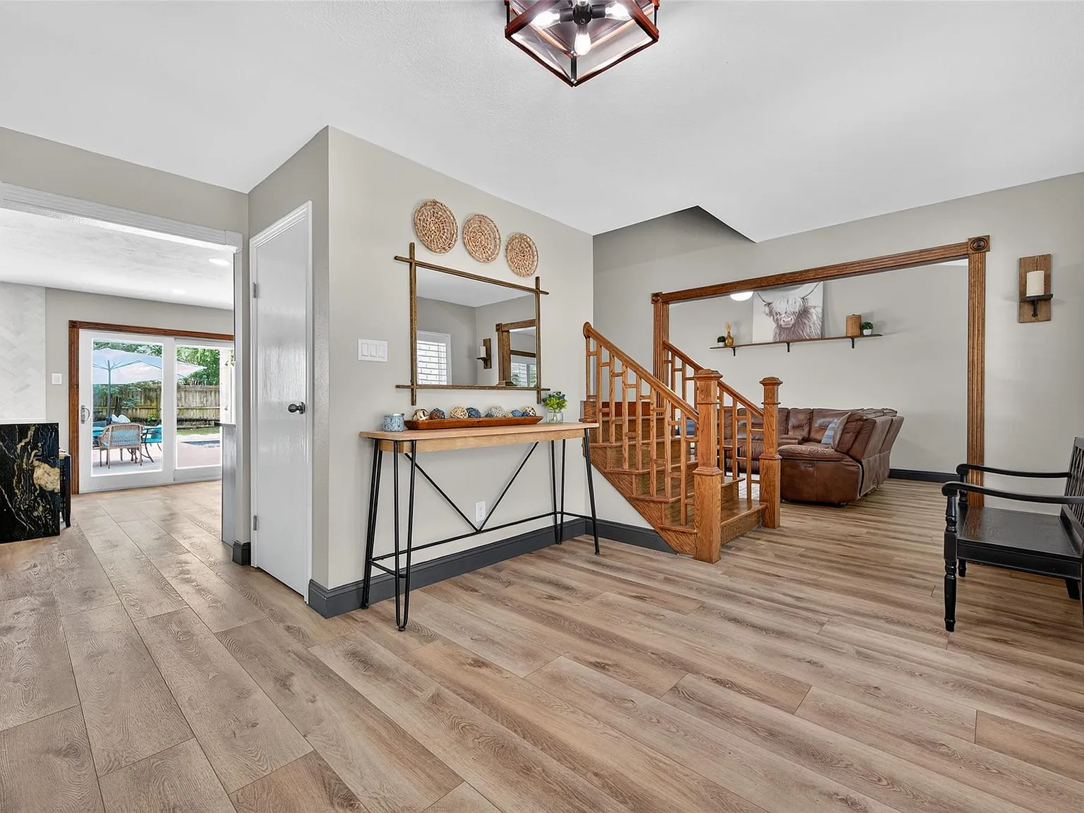 4 bed, 2.5 bath, 2430 sqft, $4,500 — Photo 4