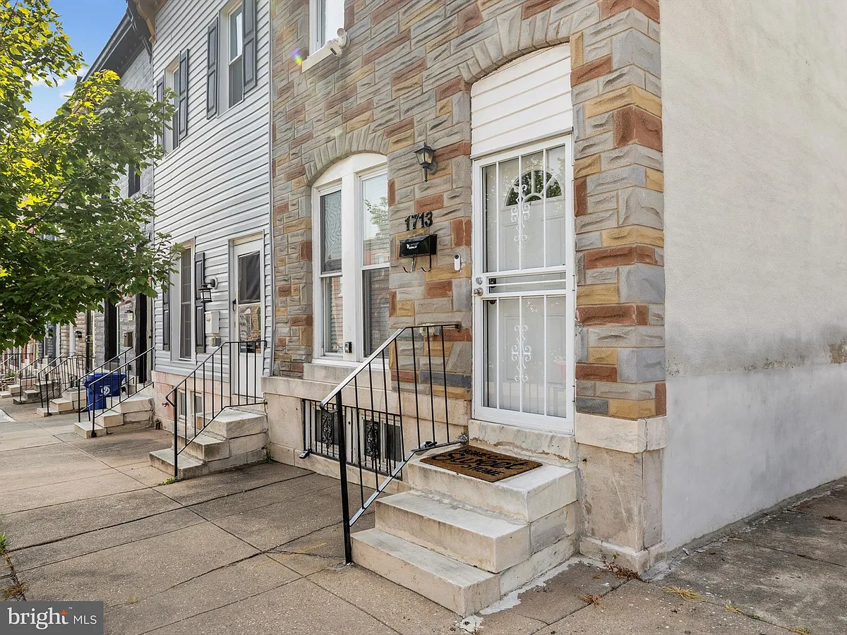 Photo 1 of 29 - 1713 E Lafayette Ave - Baltimore, MD Primary Photo - 1713 E Lafayette Ave