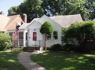 2715 E 18th St, Davenport, IA