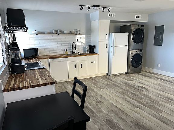 5th image of 201 Coppitt Rd APT 206-A