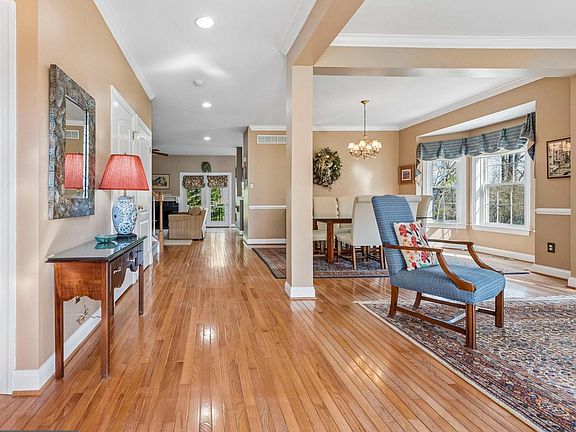 2nd image of 123 Daylesford Blvd