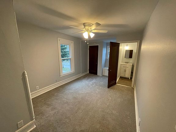 5th image of 816 W Shiawassee St #2