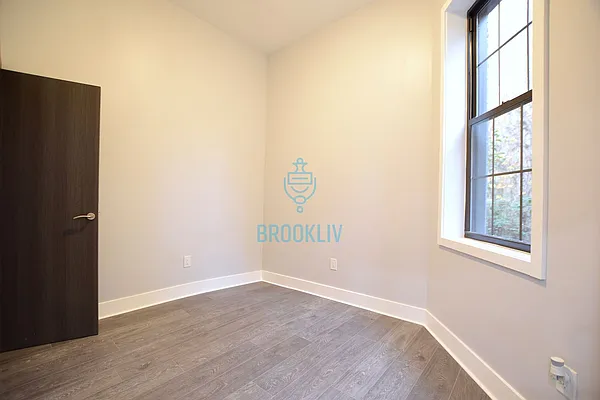 Rented by null | media 29