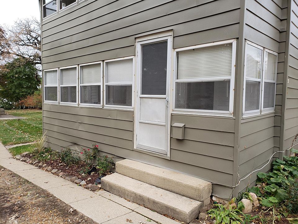 1st image of 37 Lakeview Pl APT 1