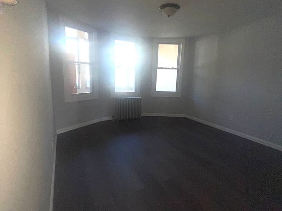 3rd image of 232 Lanza Ave Floor 1