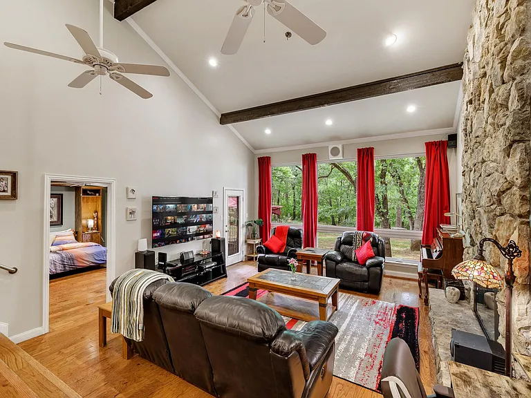 433 Ensign Ln — Photo 29