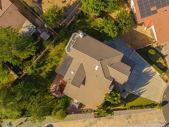 5th image of 18010 Hacienda Ln