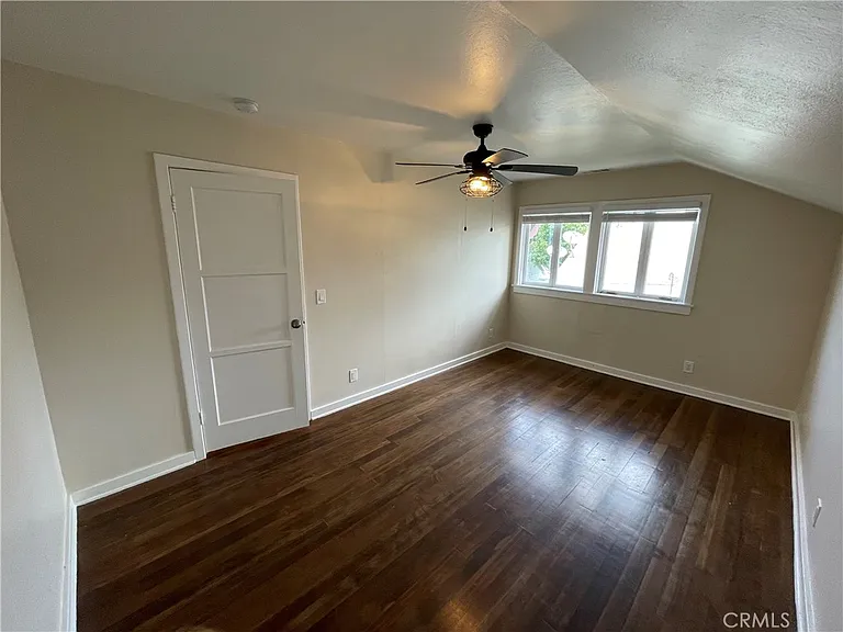 394 S Shaffer St — Photo 21