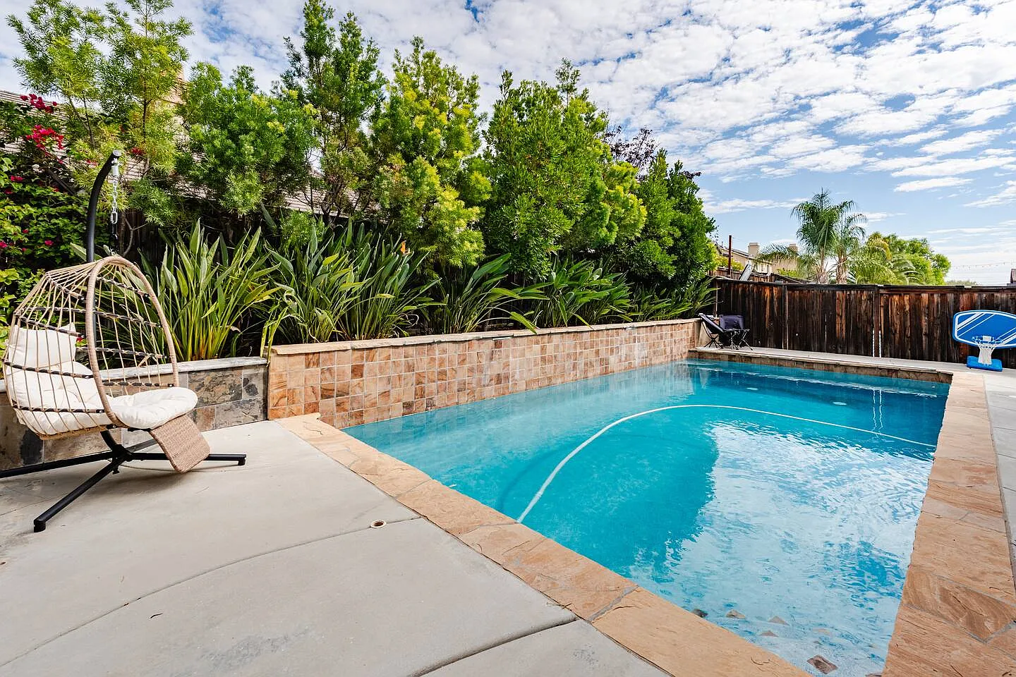 Terrace View Cir, Temecula — Photo 1