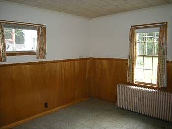 3rd image of 104 Delmar Pl