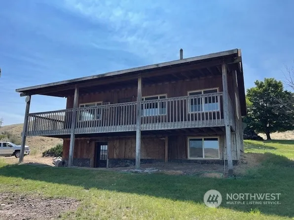 46 Siwash Creek Road, Tonasket, WA 98855