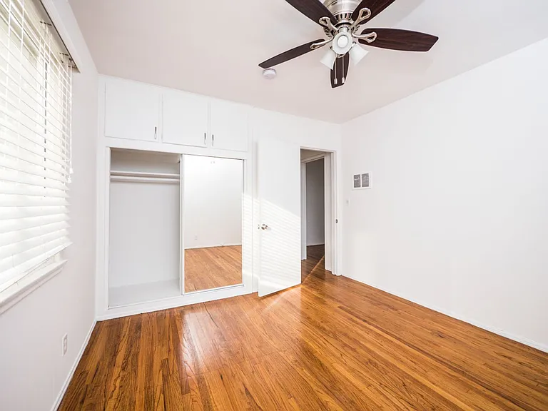 6416 Fountain Ave — Photo 18