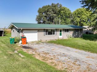 1356 S Meadow Dr, Monticello, IN 47960
