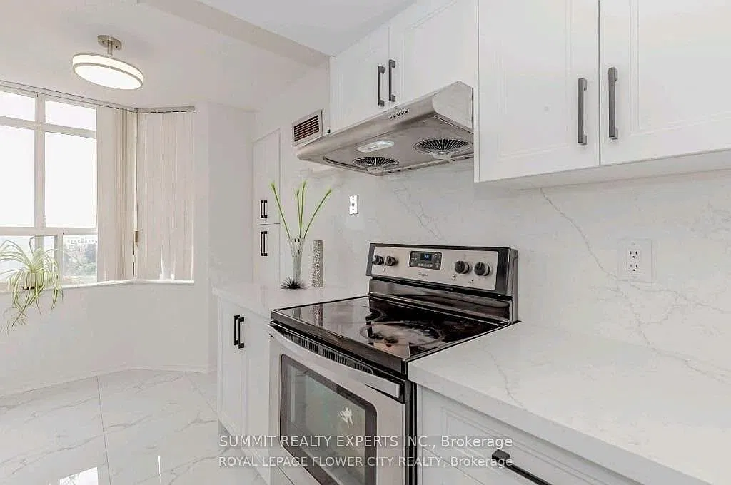 3 bed, $2,999 — Photo 4