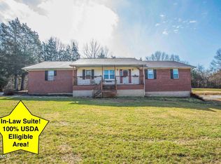 8400 Emory Rd NE, Corryton, TN 37721