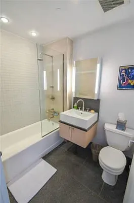 Rented by Global Realty Opportunities | media 23