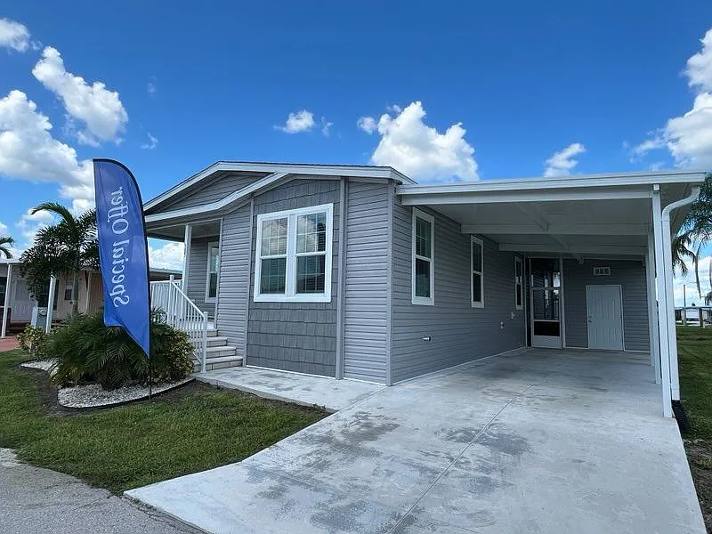 3 bed, 2.0 bath, 1356 sqft, $1,499 — Photo 4