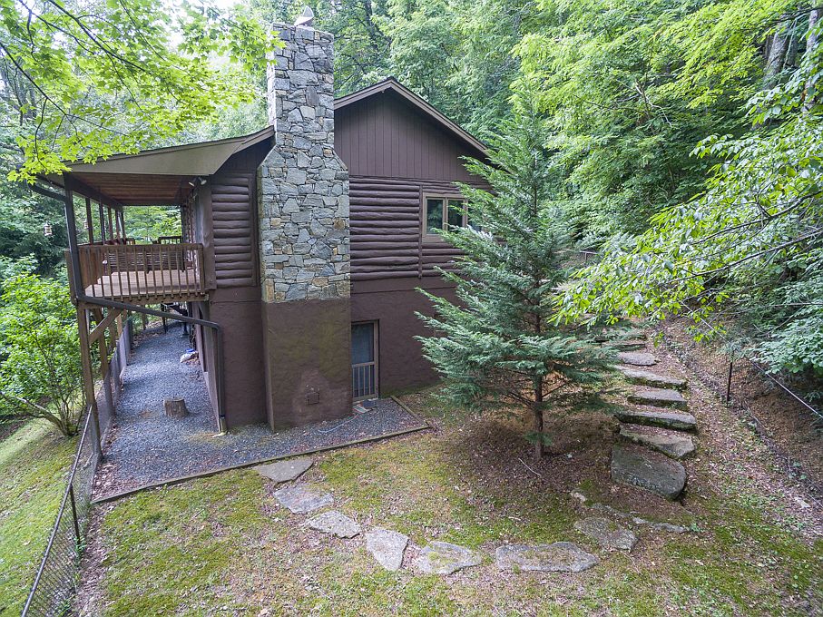 1st image of 579 Willow Mountain Dr