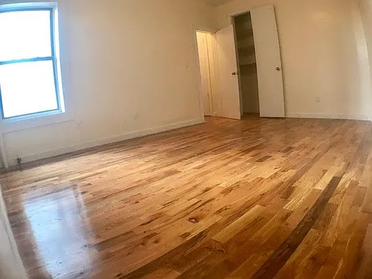 Rented by Lang Realty LLC | media 7