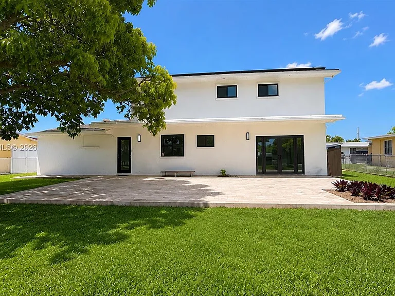 17790 SW 110th Ct — Photo 25