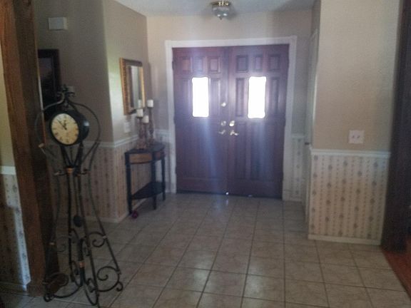 5th image of 7498 Earhart Ave