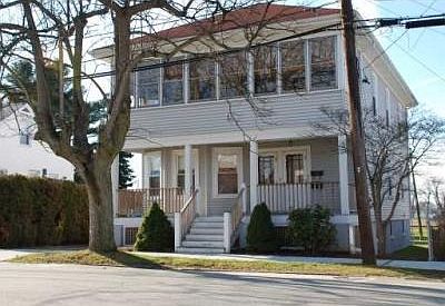 1st image of 637 Wood St #2