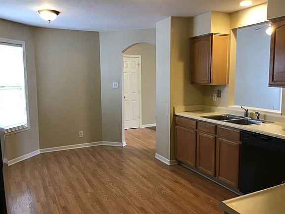 3rd image of 10136 Honeywell Ln