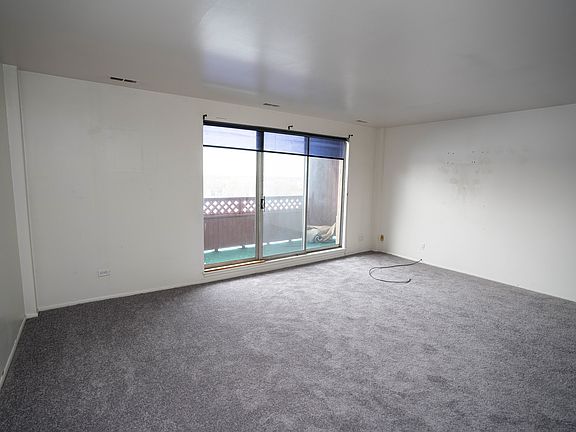 4th image of 100 E 159th St #714