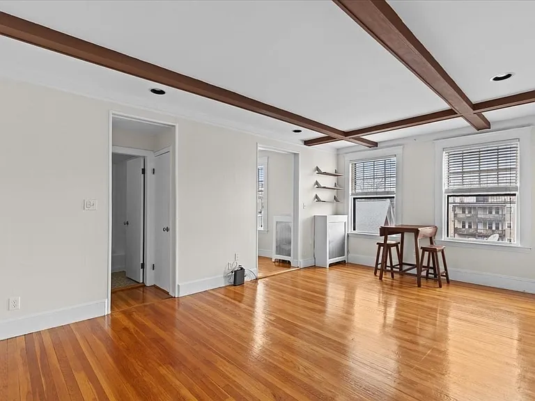 110 Lanark Rd #10 — Photo 10