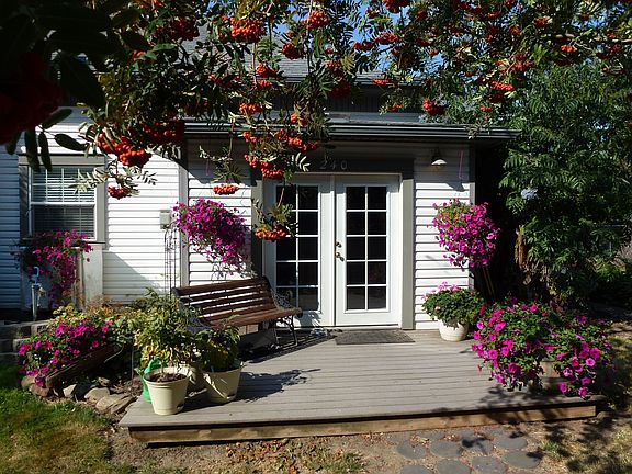 Porch on "K" St