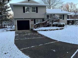 3215 Warren Sharon Rd, Vienna, OH 44473